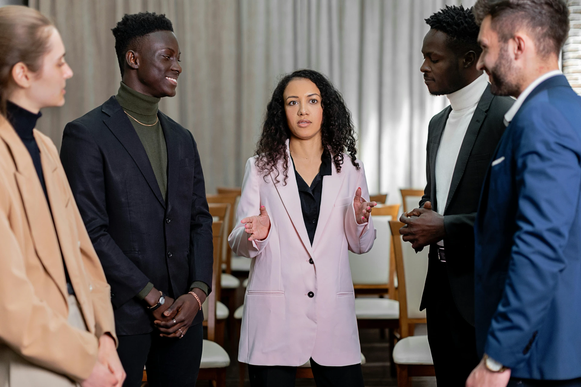 pexels-mikhail-nilov-8730273